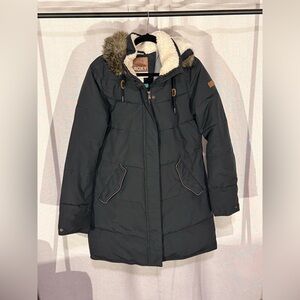 Roxy Woman’s Ellie Longline Hooded Waterproof Puffer Jacket TRUE
BLACK